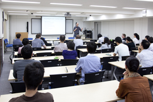 東文研セミナー"Rewriting the National Past: Germany and Japan after World War II"が開催されました