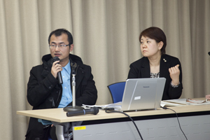 朱氏と通訳を務めた大野特任准教授