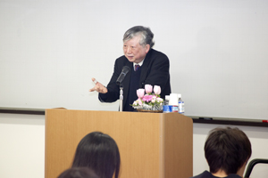 鈴木董教授　最終研究発表会「文字世界としての文化世界・アラビア文字世界としてのイスラム世界・そしてオスマン帝国　―比較史への我が道の一到達点―」が開催されました