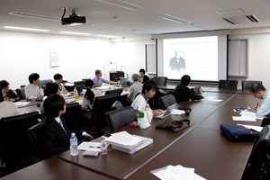 東文研シンポジウム "New Approaches to Islamic History, Theory and Practice: Graduate Workshop with Professor Michael A. Cook " 