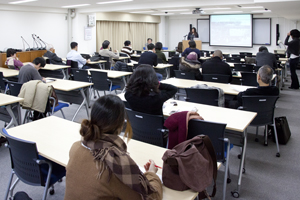 東文研セミナー「蜂起の空間的実践―「アラブの春」の抗議行動にみる広場と国家の関係性／Spatial Practices of Revolt：Square-state relations during the Arab Spring protests」