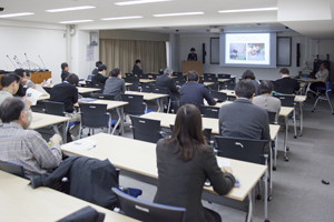 第2回定例研究会「都市を生きる海の民ーサマのキリスト教の受容と実践」（青山 和佳 准教授）