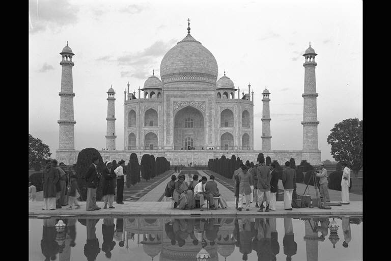 [Photo455]From the central fountain.